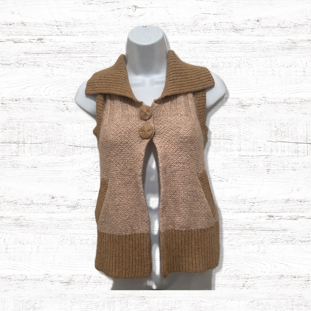 BKE Vest with Collar and Two Buttons Size Small